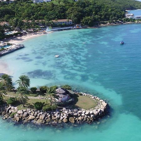 Blue Waters Resort And Spa St. John's Kültér fotó